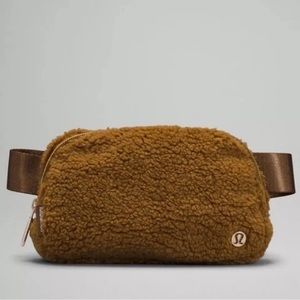 Lululemon Brown Sherpa Belt Bag